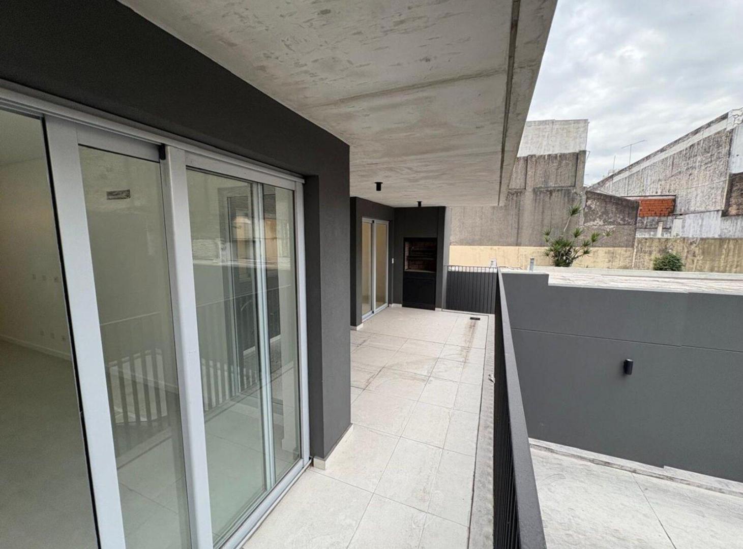 Foto de VENTA DEPARTAMENTO 3 AMB MATADEROS CON PARRILLA, imagen 4