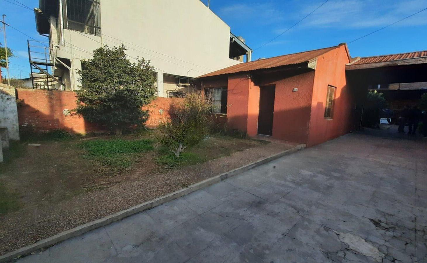 Foto de VENTA CASA 3 AMBIENTES VILLA BALLESTER A RECICLAR, imagen 4