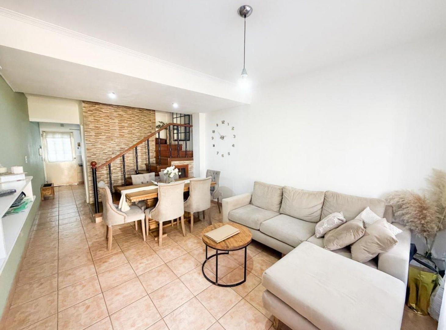 Foto de VENTA TRIPLEX SAN MIGUEL CENTRO APTO CREDITO, imagen 2