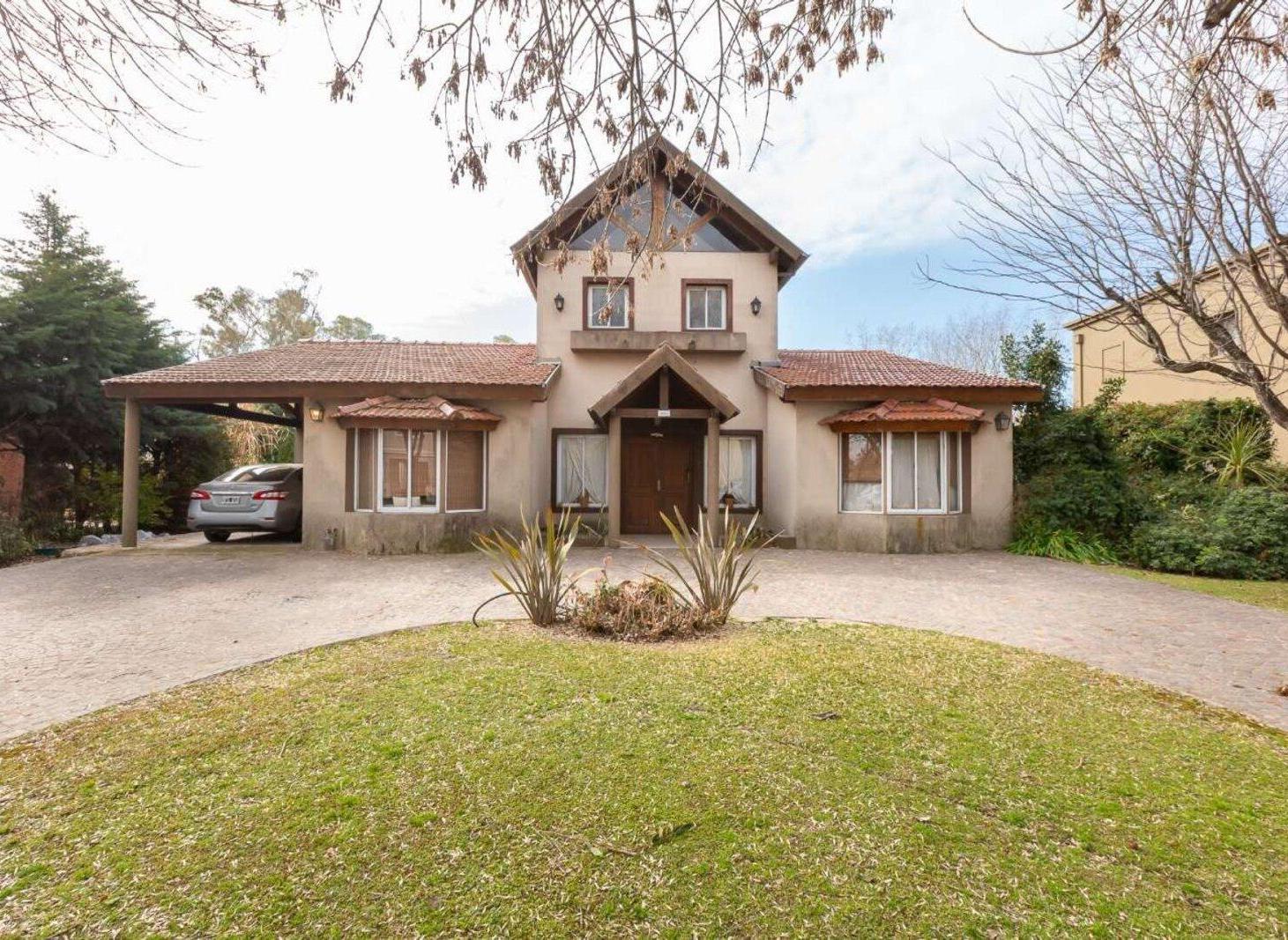 Foto de VENTA CASA 5 AMBIENTES EN BARRIO LA ARBOLEDA, imagen 3