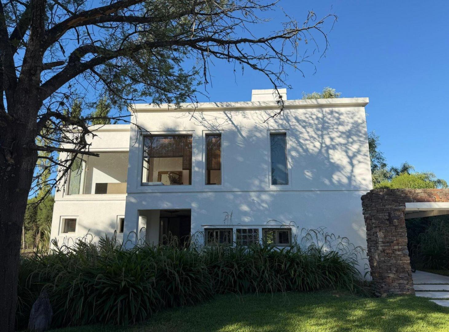 Foto de VENTA CASA 6 AMBIENTES EL MIRASOL PILAR, imagen 1