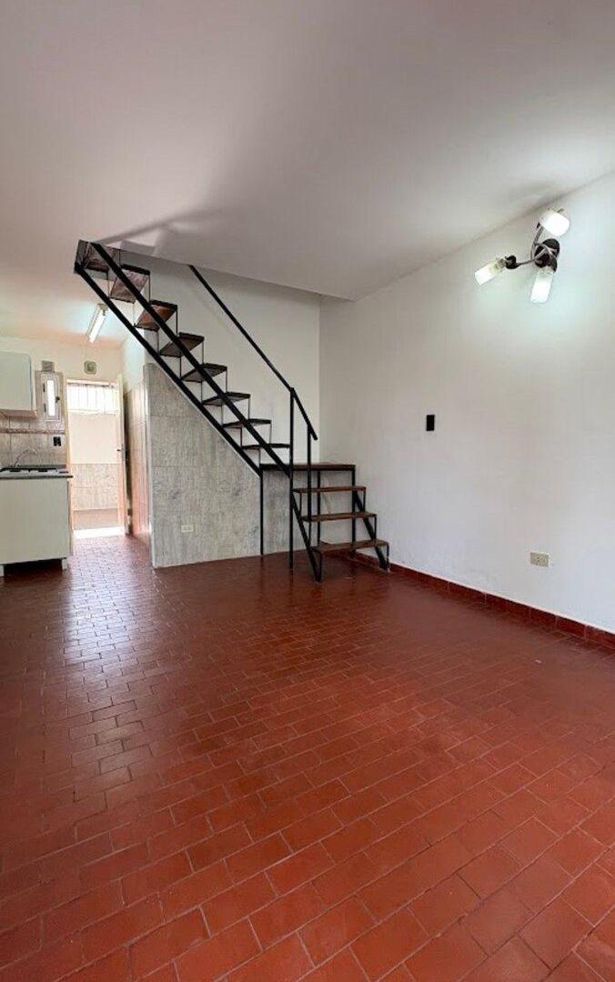 Foto de DÚPLEX EN SAN MIGUEL - APTO CRÉDITO Y SIN EXPENSAS, imagen 2