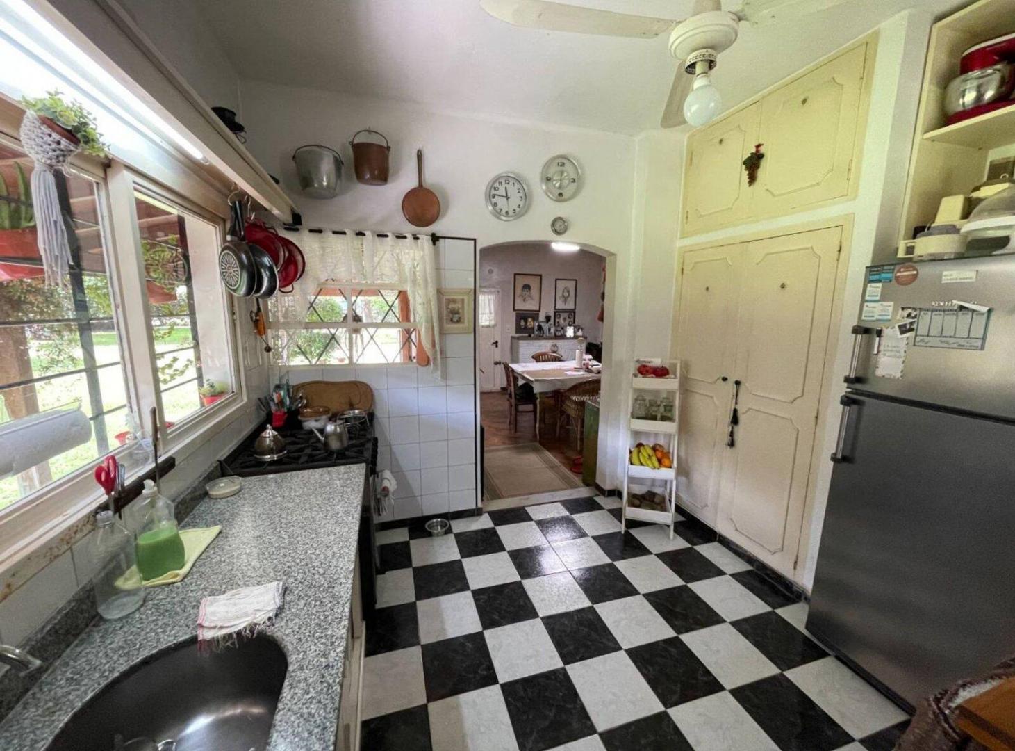 Foto de VENTA DOS CASAS EN DEL VISO EN LOTE DE 2244m2, imagen 2