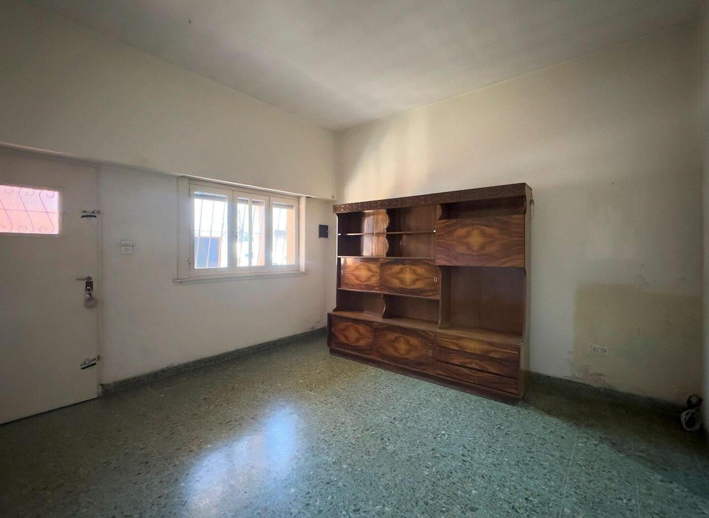 Foto de VENTA CASA 5 AMB MORON SUR, imagen 4