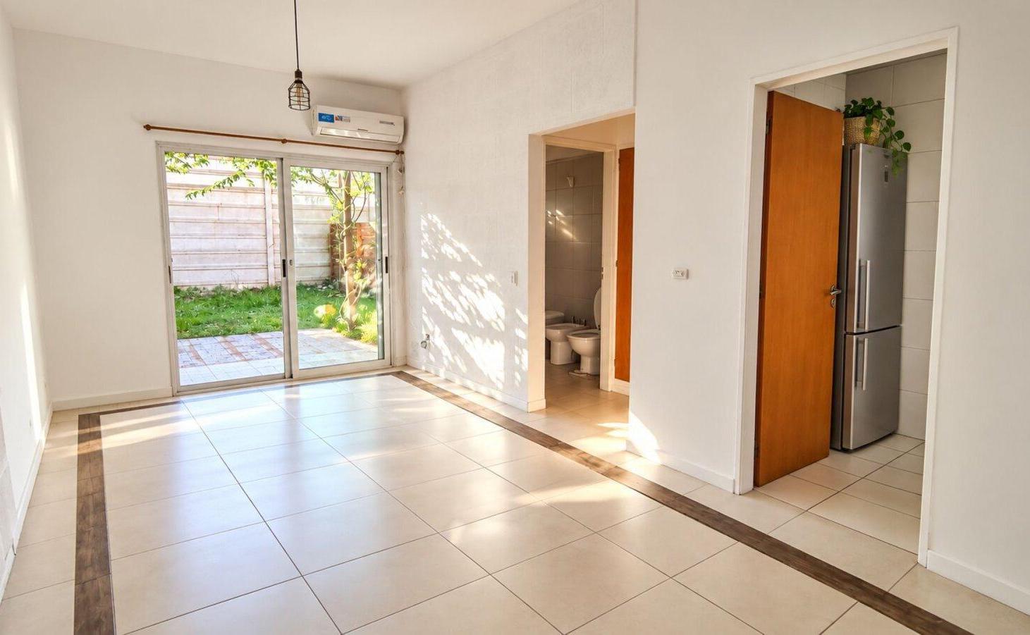 Foto de DEPARTAMENTO EN VENTA LAS MERCEDES PILAR, imagen 5