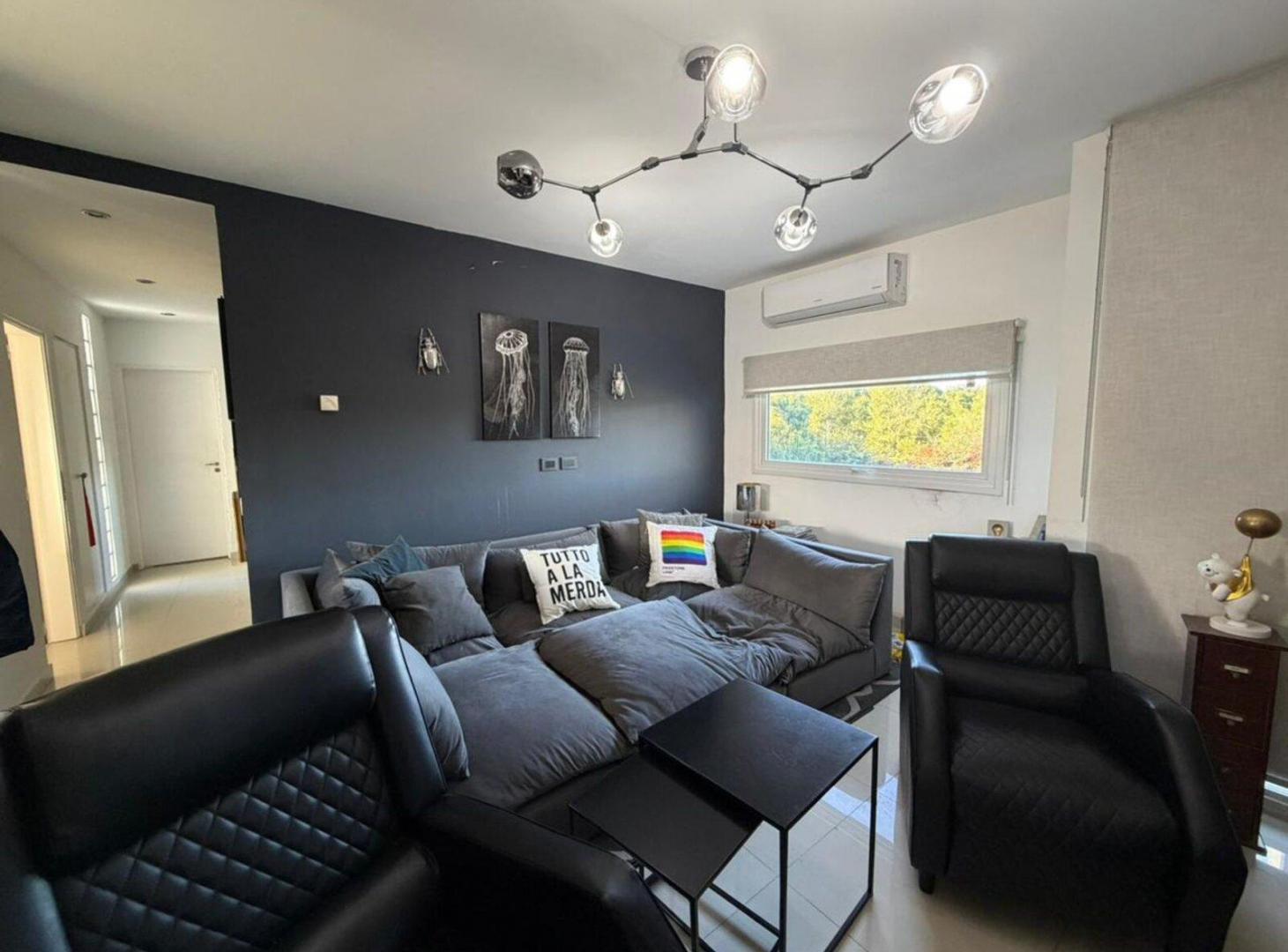 Foto de VENTA CASA 7 AMBIENTES LA LOMADA, imagen 2
