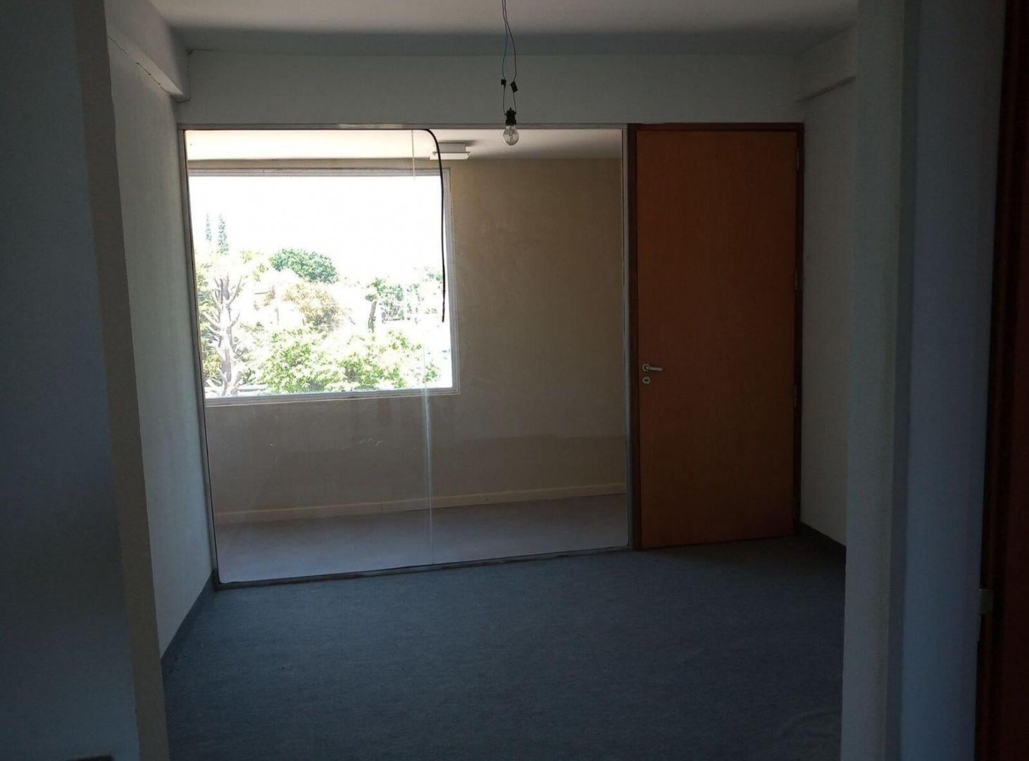 Foto de OFICINA EN VENTA - KM 41 Pilar, imagen 5