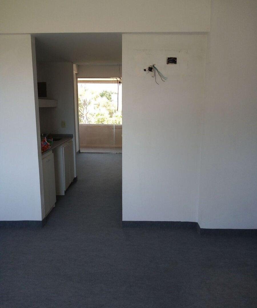 Foto de OFICINA EN VENTA - KM 41 Pilar, imagen 4