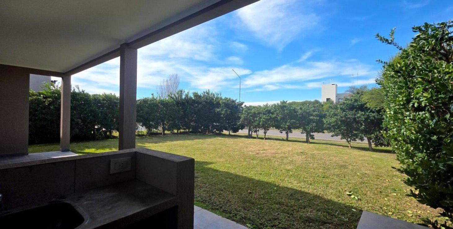Foto de VENTA CASA 4AMB SAN EDUARDO PILAR DEL ESTE, imagen 2