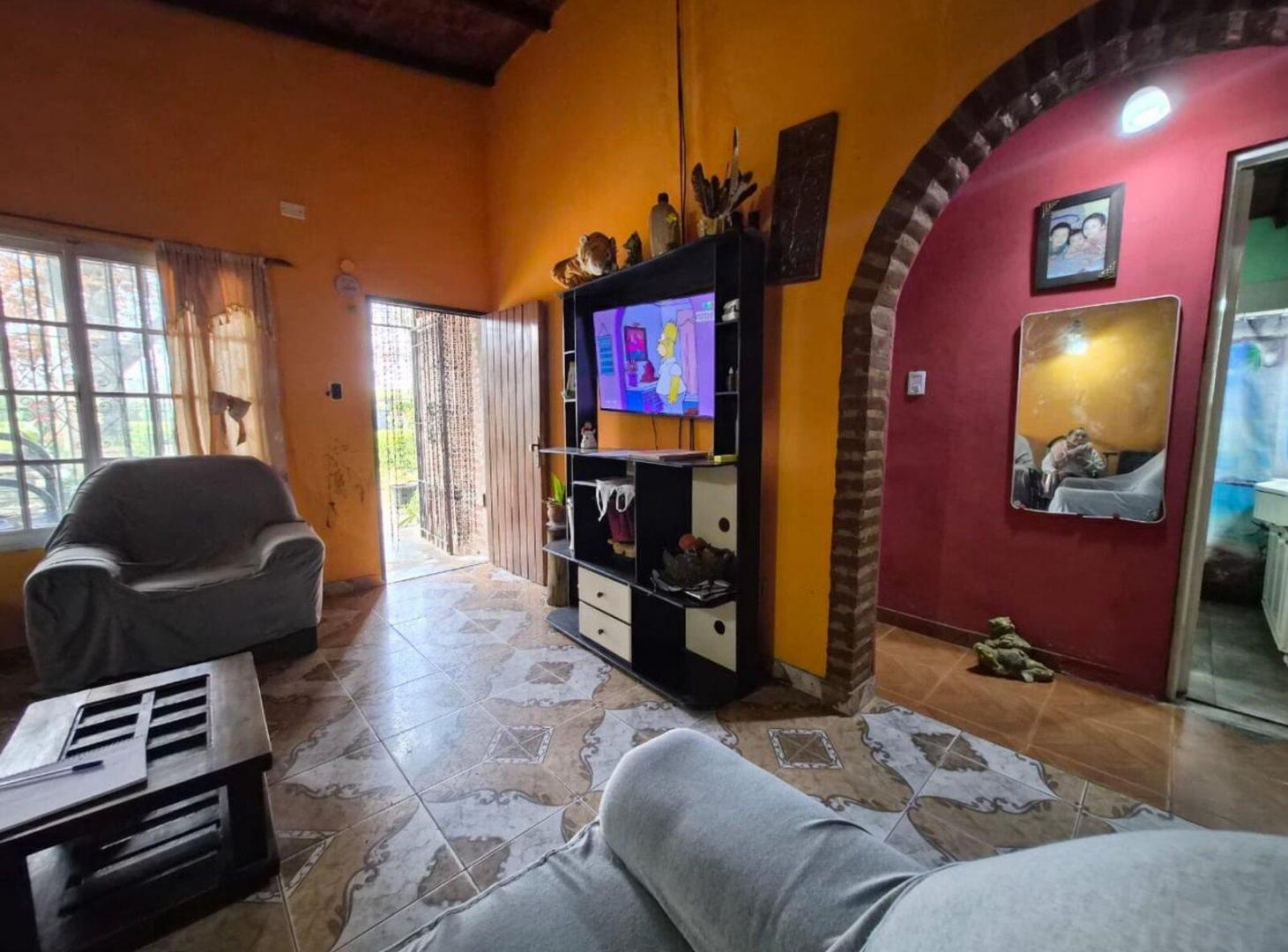 Foto de Venta Casa 4 amb+4 dptos renta G Rodriguez Ruta 28, imagen 1