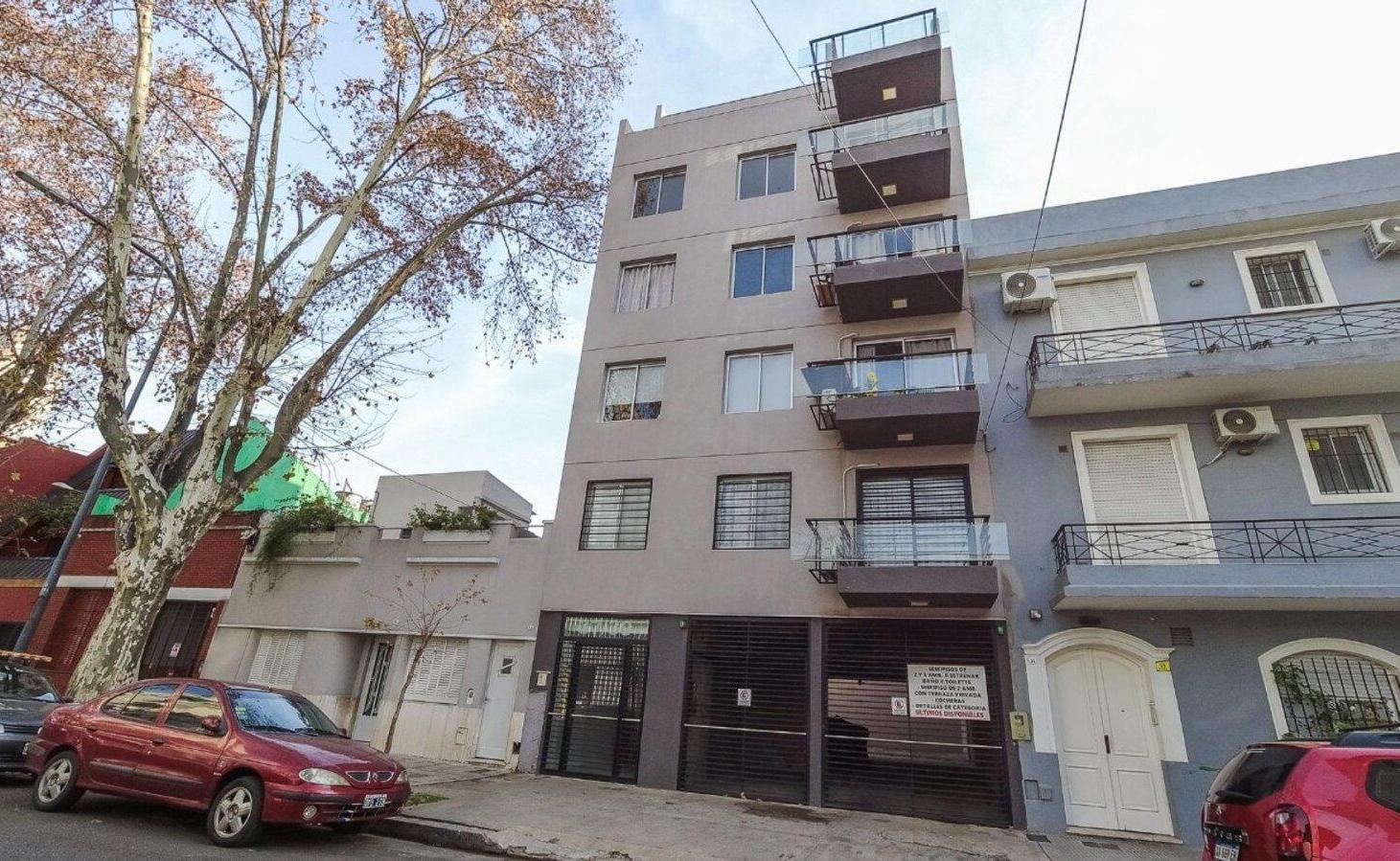 Foto de VENTA COCHERA DESCUBIERTA VELEZ SARFIELD CABA, imagen 3