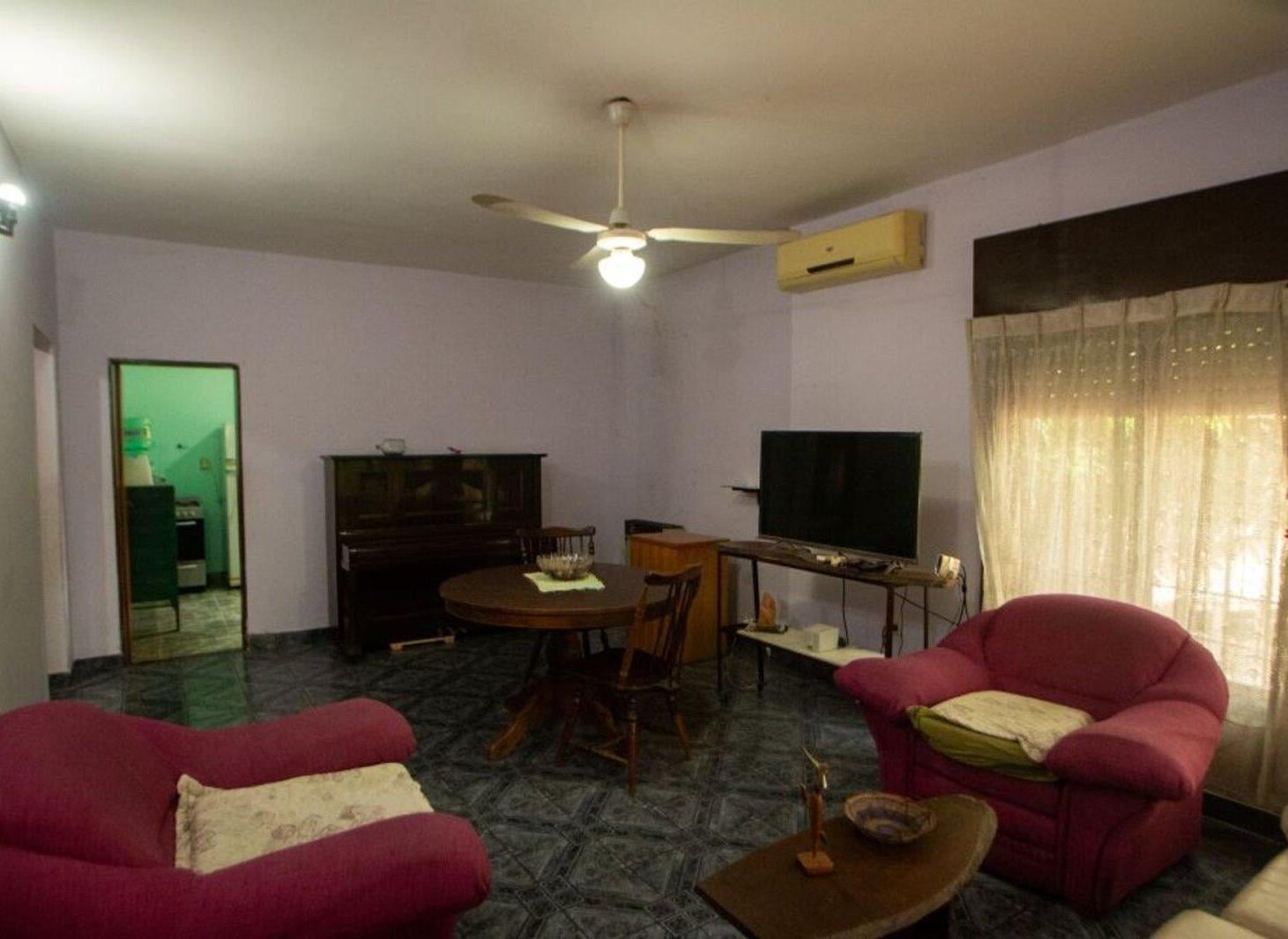 Foto de VENTA CASA 3 AMB EN ITUZAINGO, imagen 4