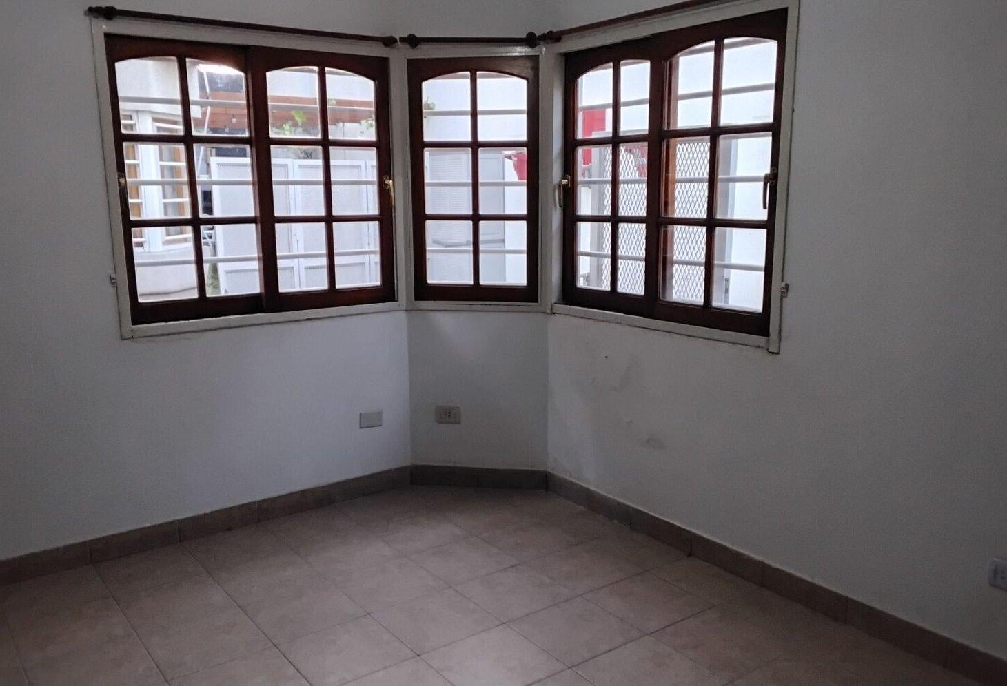 Foto de VENTA V.SARMIENTO DUPLEX 3 AMB COCHERA APTO CRED, imagen 5