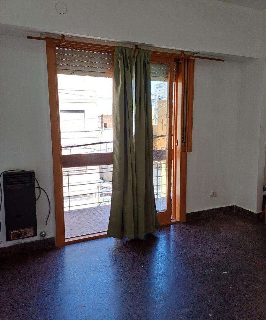 Foto de VENTA DEPARTAMENTO 3 AMB.EN RAMOS MEJÍA CON BALCÓN, imagen 5