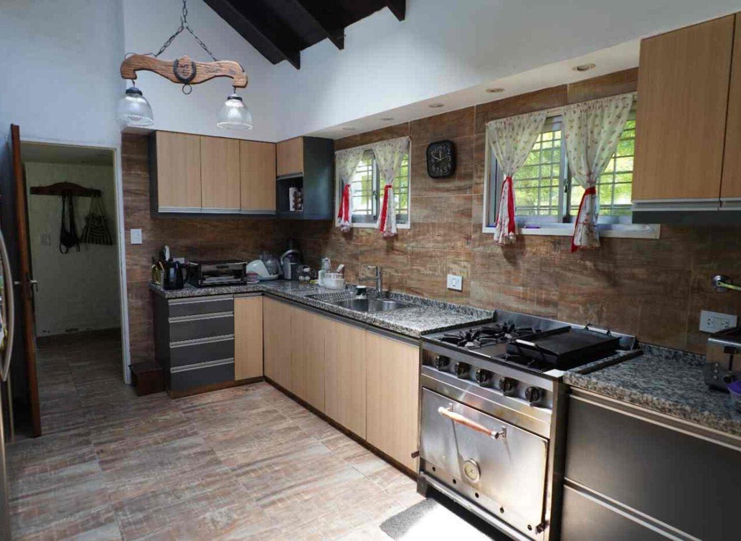 Foto de VENTA CASA 5 AMB PILETA MANUEL ALBERTI PILAR, imagen 1