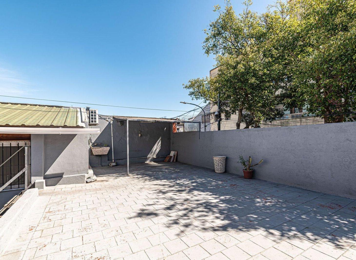 Foto de VENTA PH 3 AMB BARRACAS CON TERRAZA SIN EXPENSAS, imagen 1
