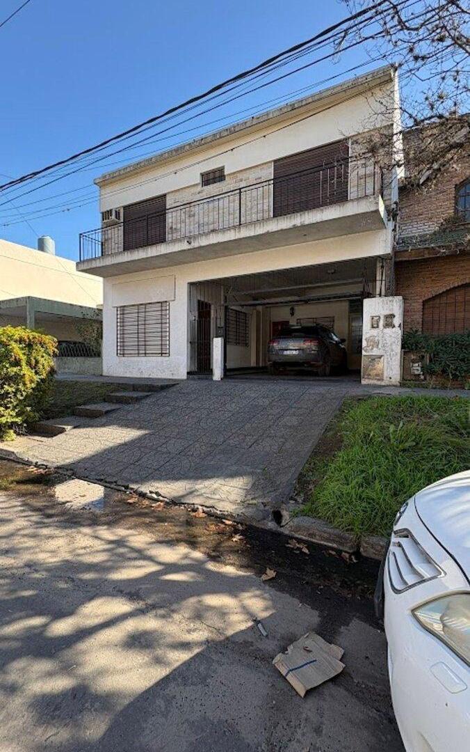 Foto de VENTA CASA MULTIFAMILIAR BELLA VISTA CON DEPTO, imagen 1