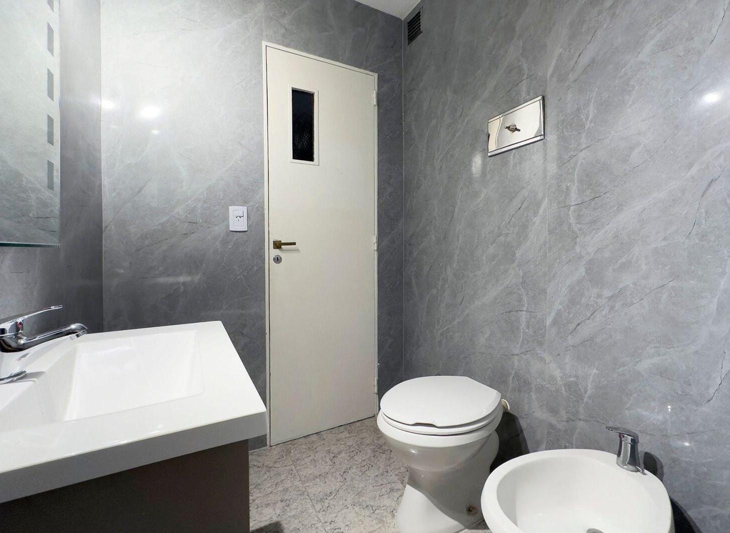 Foto de VENTA DEPARTAMENTO 3 AMB Y DEPENDENCIA BALVANERA, imagen 4