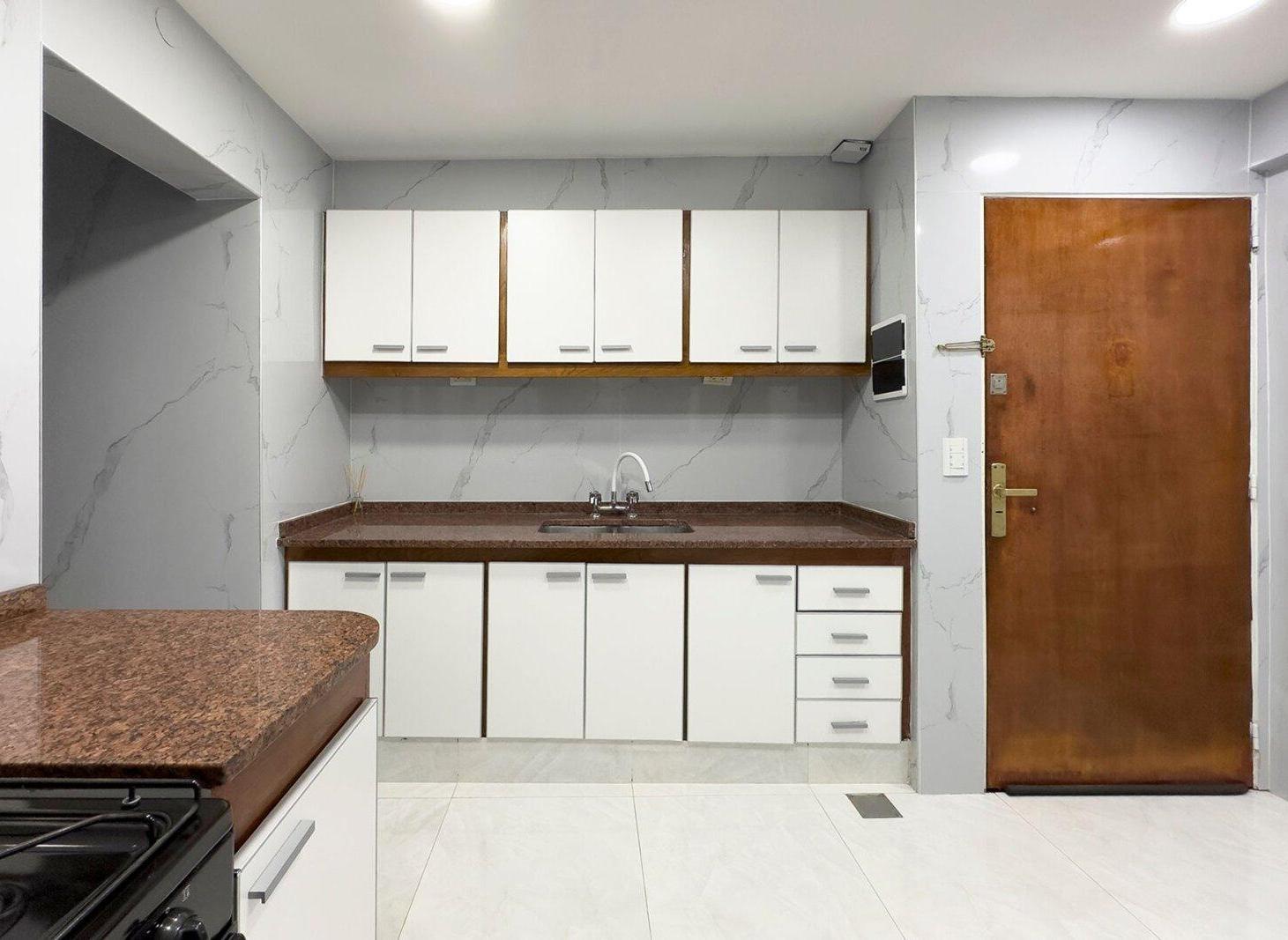 Foto de VENTA DEPARTAMENTO 3 AMB Y DEPENDENCIA BALVANERA, imagen 5
