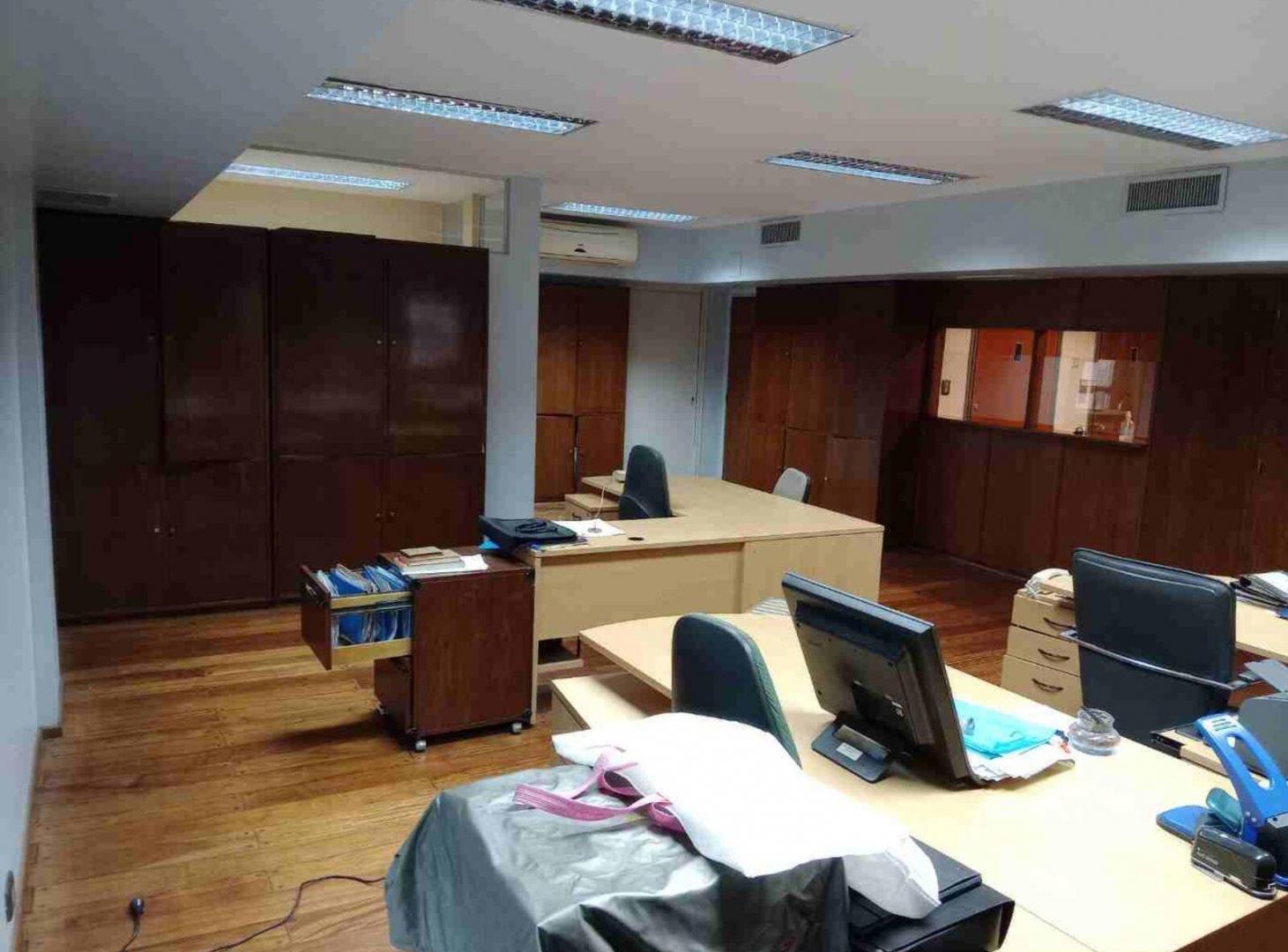 Foto de VENTA OFICINA MICROCENTRO 250MTRS DEL OBELISCO, imagen 3