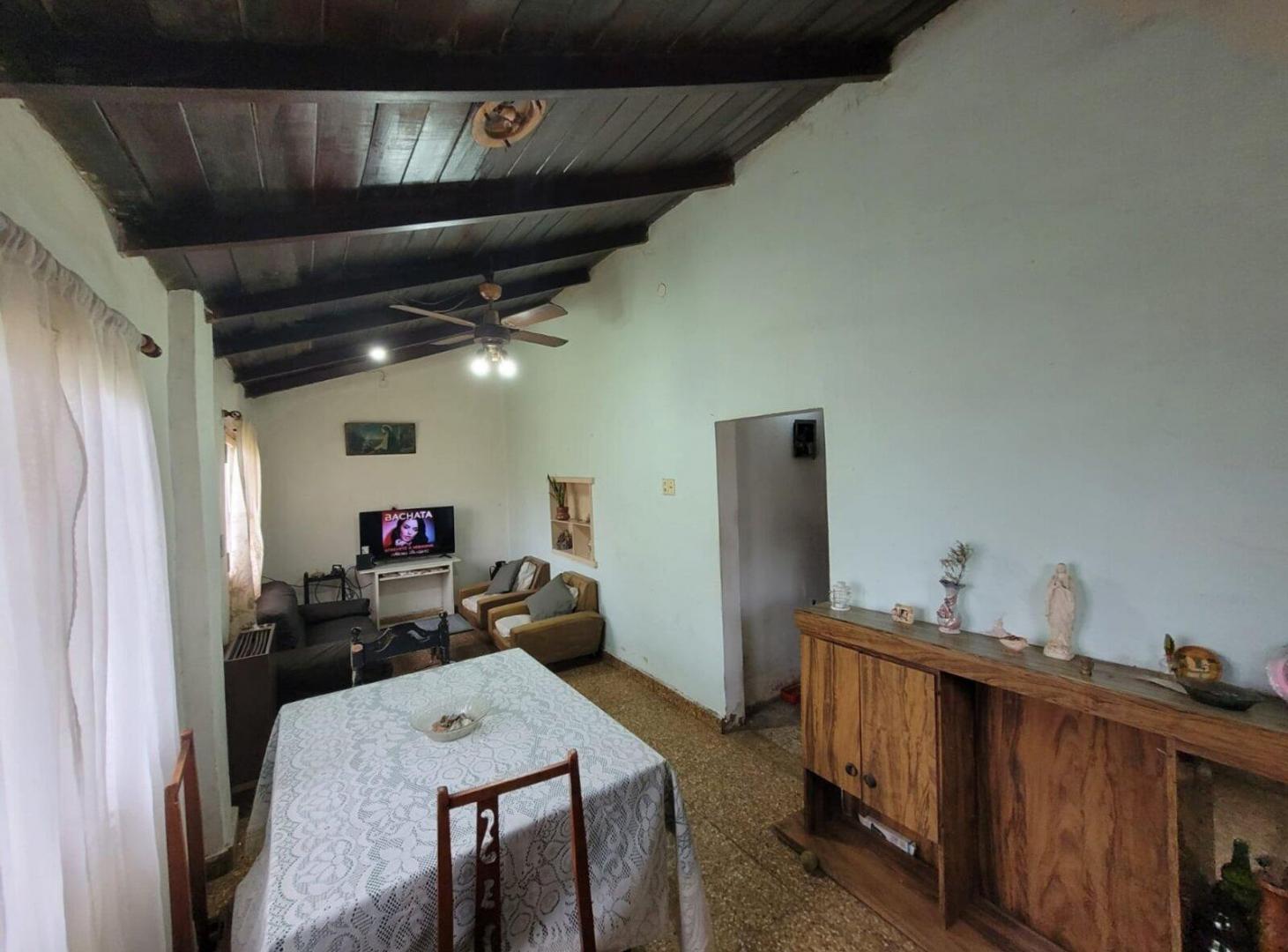 Foto de VENTA CASA 4 AMBIENTES SAN MIGUEL CON 2 MONOAMB, imagen 2