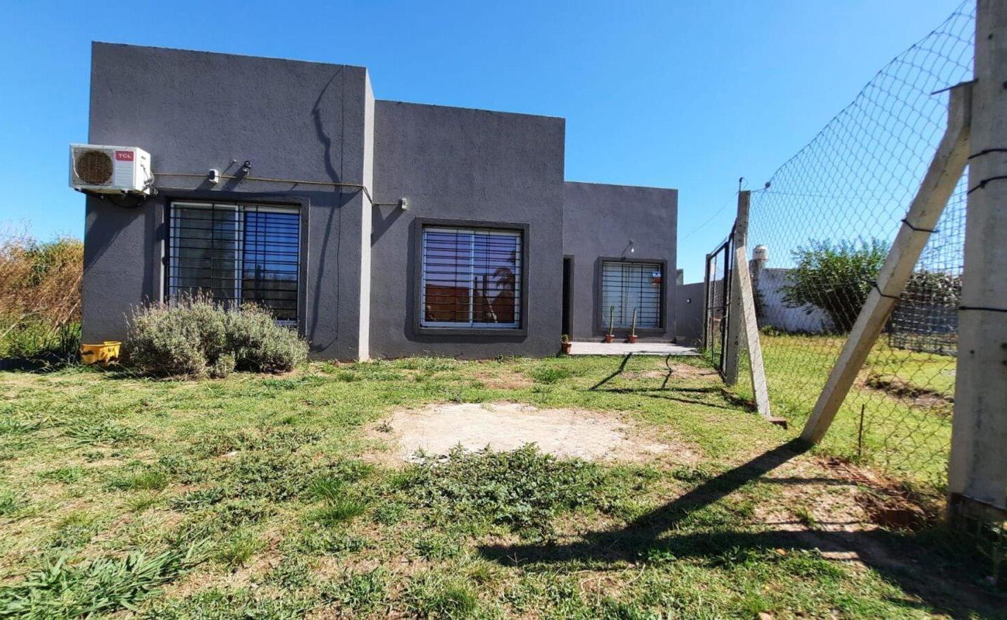 Foto de VENTA CASA 5 AMBIENTES MATHEU ESCOBAR, imagen 1
