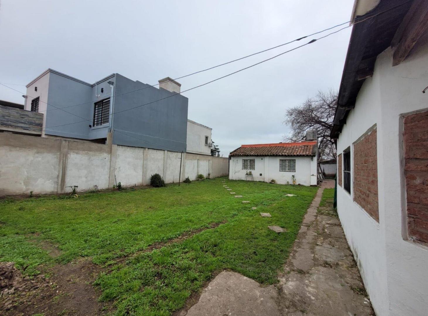 Foto de VENTA LOTE 599m2 CON CASA 4 AMB EN SAN MIGUEL, imagen 3