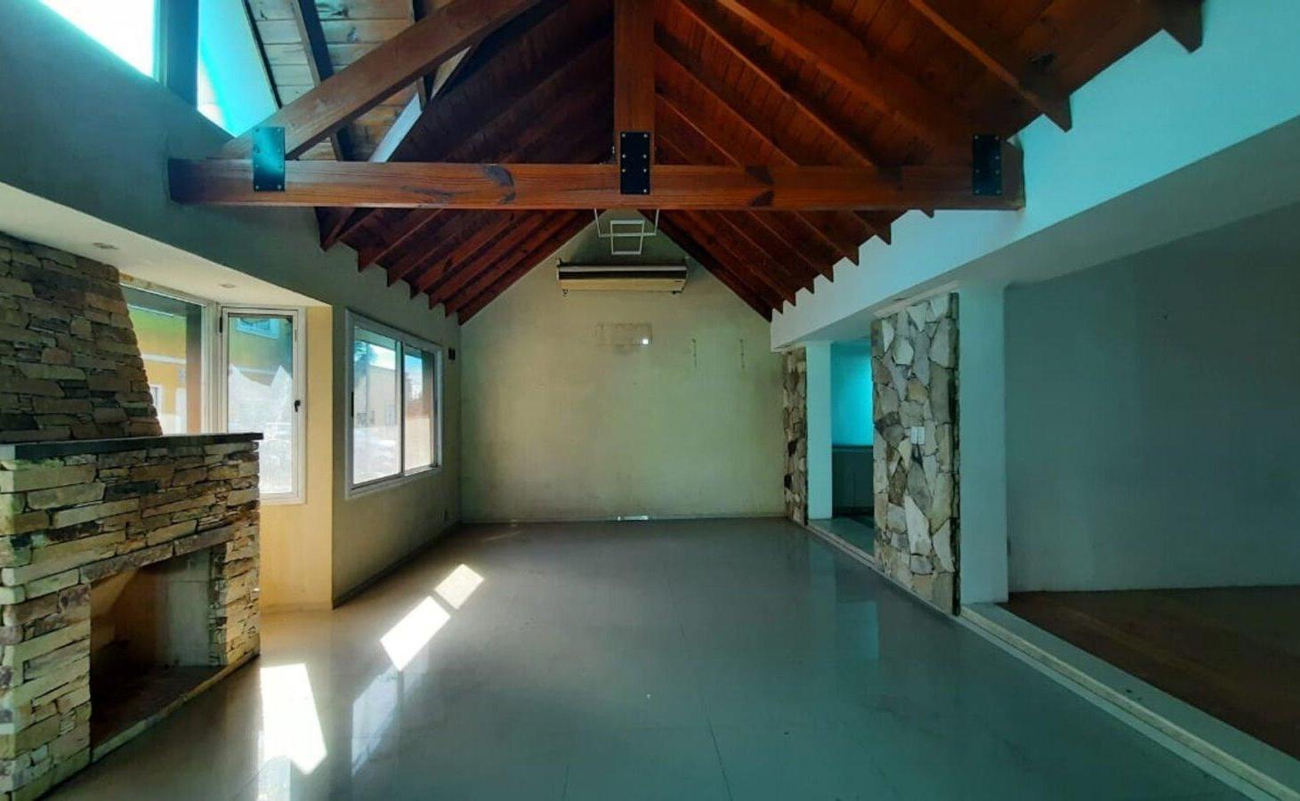 Foto de CASA EN VENTA 3 AMB JOSE C PAZ A RECICLAR, imagen 1