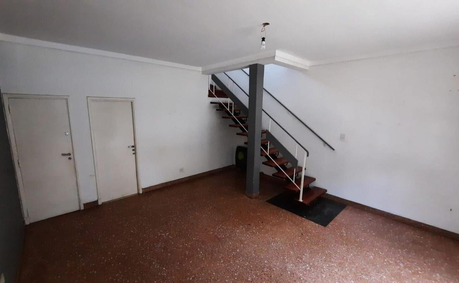 Foto de VENTA CASA 3 AMBIENTES VILLA MARTELLI COCHERA, imagen 1