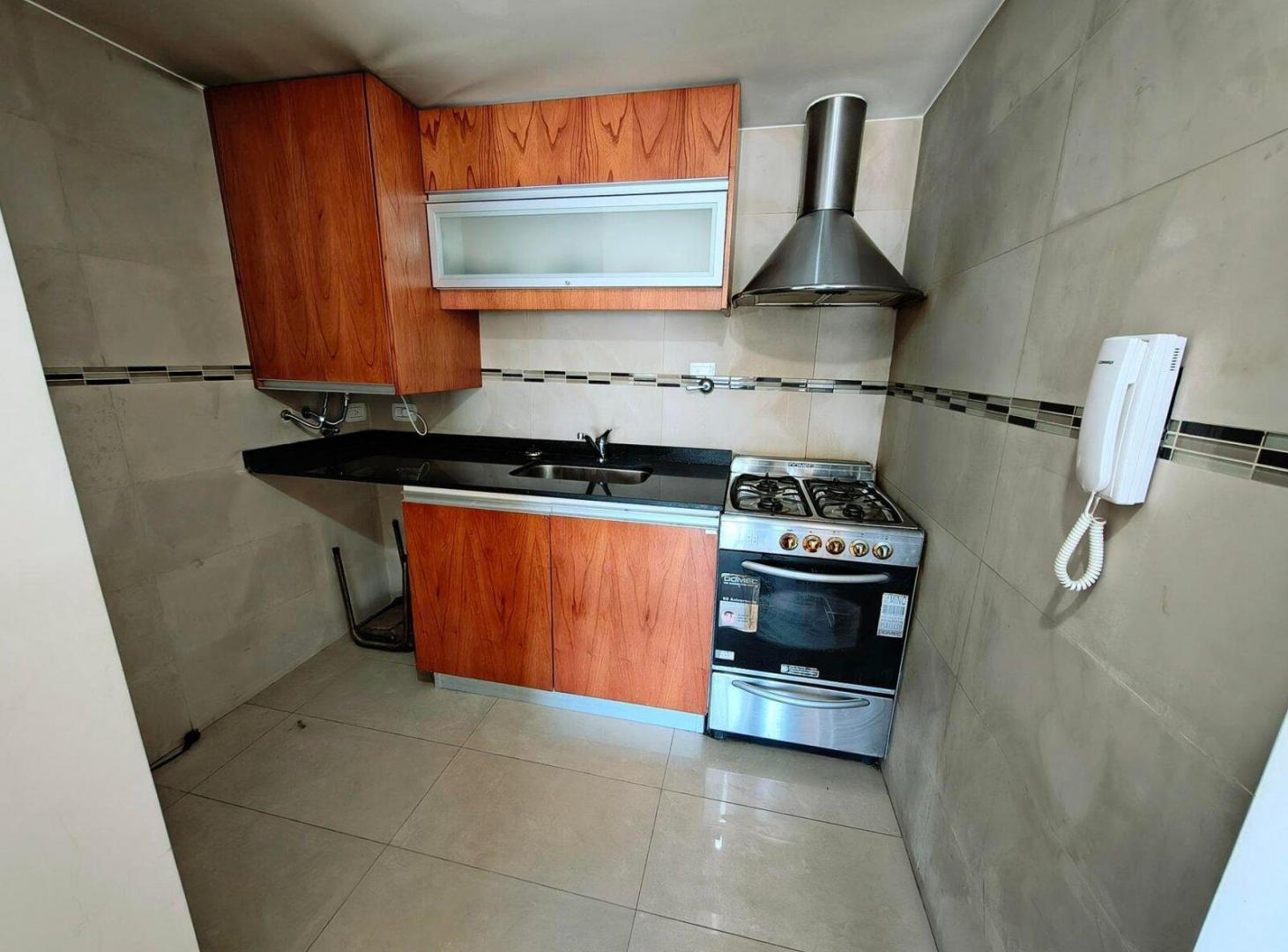 Foto de VENTA DEPART MONOAMBIENTE LINIERS CON BALCÓN, imagen 2