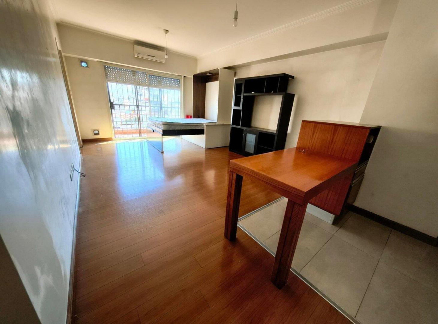 Foto de VENTA DEPART MONOAMBIENTE LINIERS CON BALCÓN, imagen 1