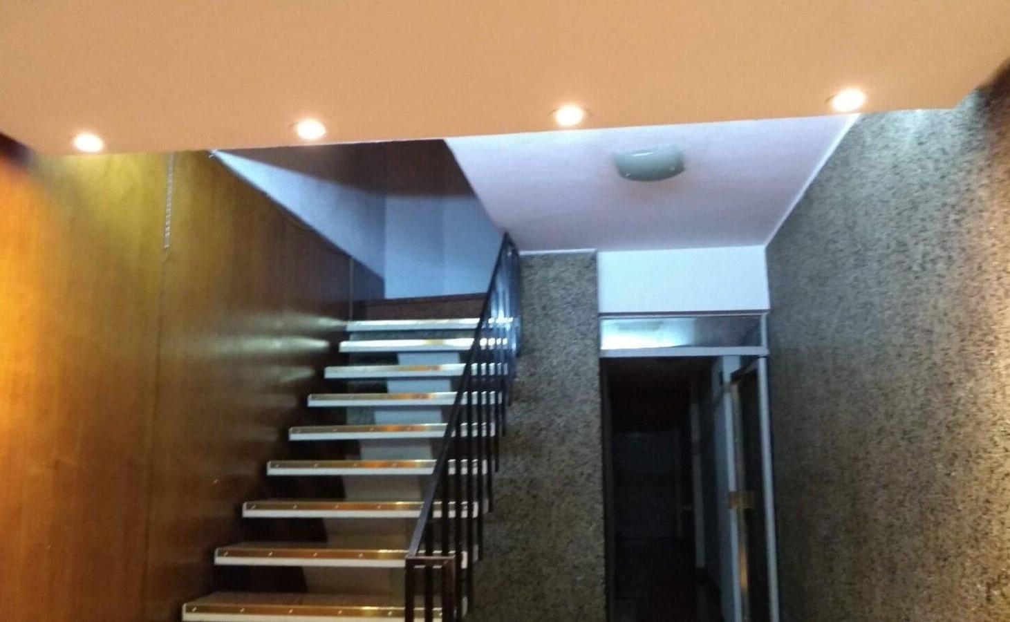 Foto de VENTA DEPTO 2 AMBIENTES EN BALVANERA APTO CREDITO, imagen 1