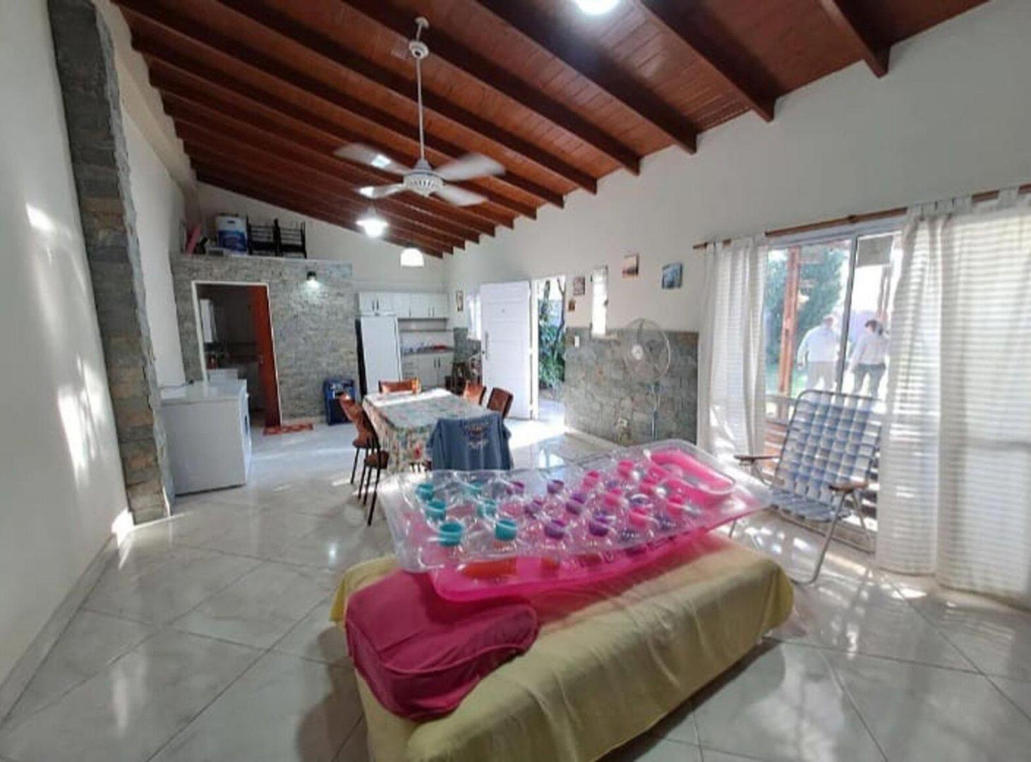Foto de VENTA CASA JOSE C PAZ CON PILETA, imagen 3