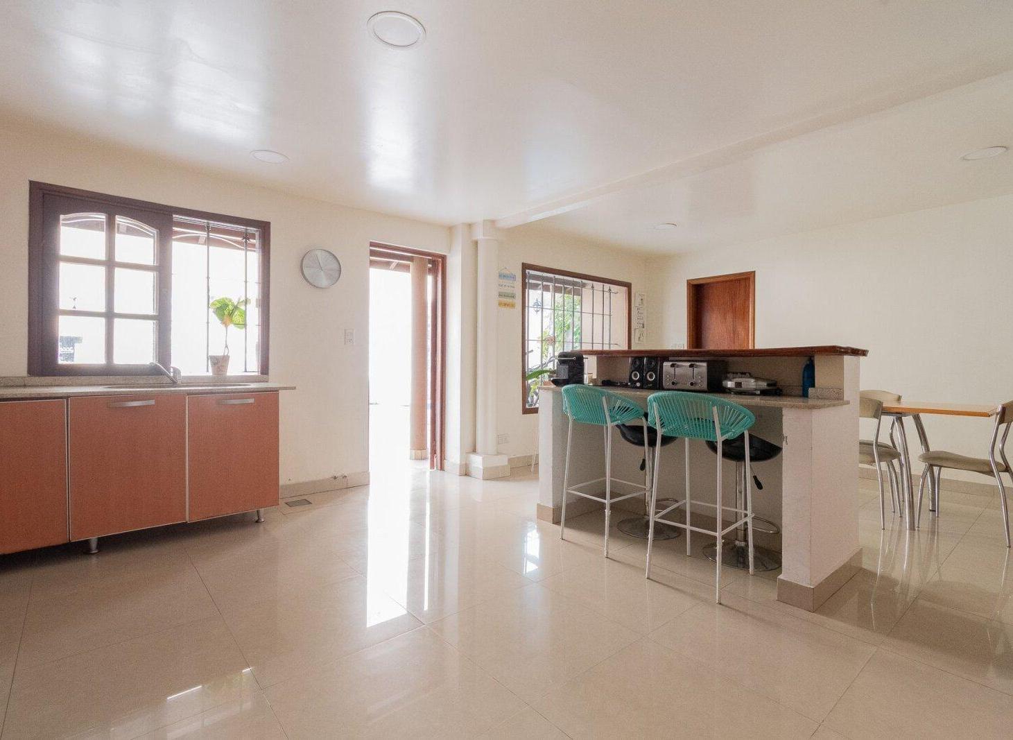 Foto de VENTA Casa 6 amb con Pileta en Vicente López, imagen 1