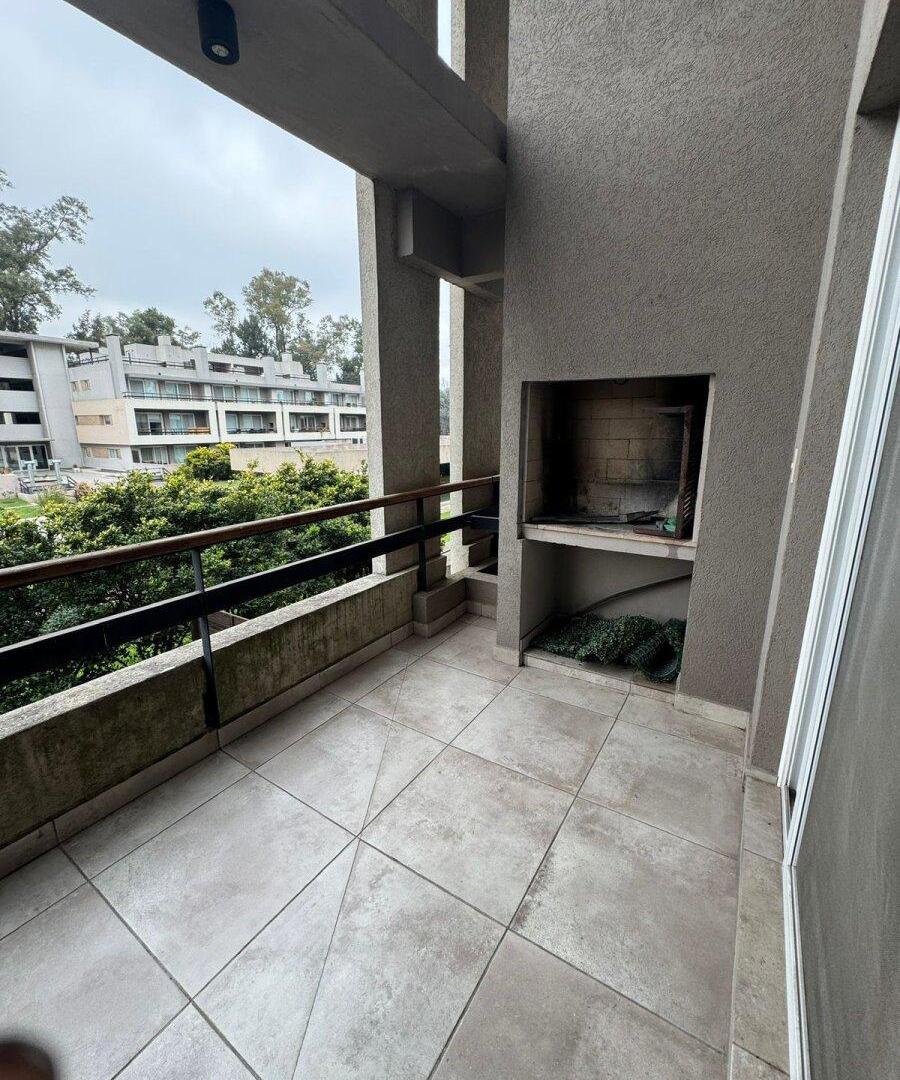 Foto de LOFT MODERNO EN CAMPUS VISTA, PILAR / COCHERA + BALCÓN CON PARRILLA, imagen 3