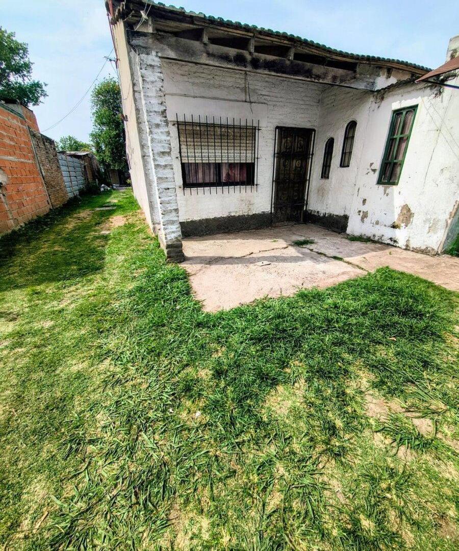 Foto de Venta casa multifamiliar PILAR DERQUI 460mtr total, imagen 1