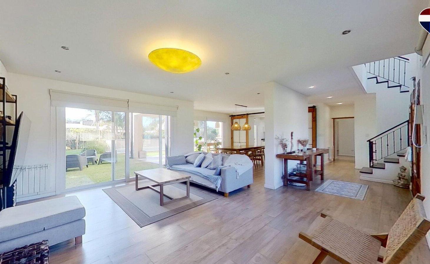 Foto de VENTA CASA 5 AMBIENTES LUJAN CON PILETA, imagen 3
