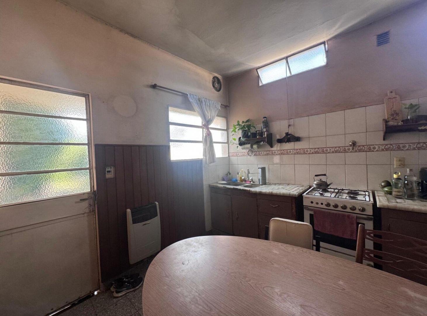 Foto de VENTA CASA 3 AMBIENTES FLORENCIO VARELA, imagen 3