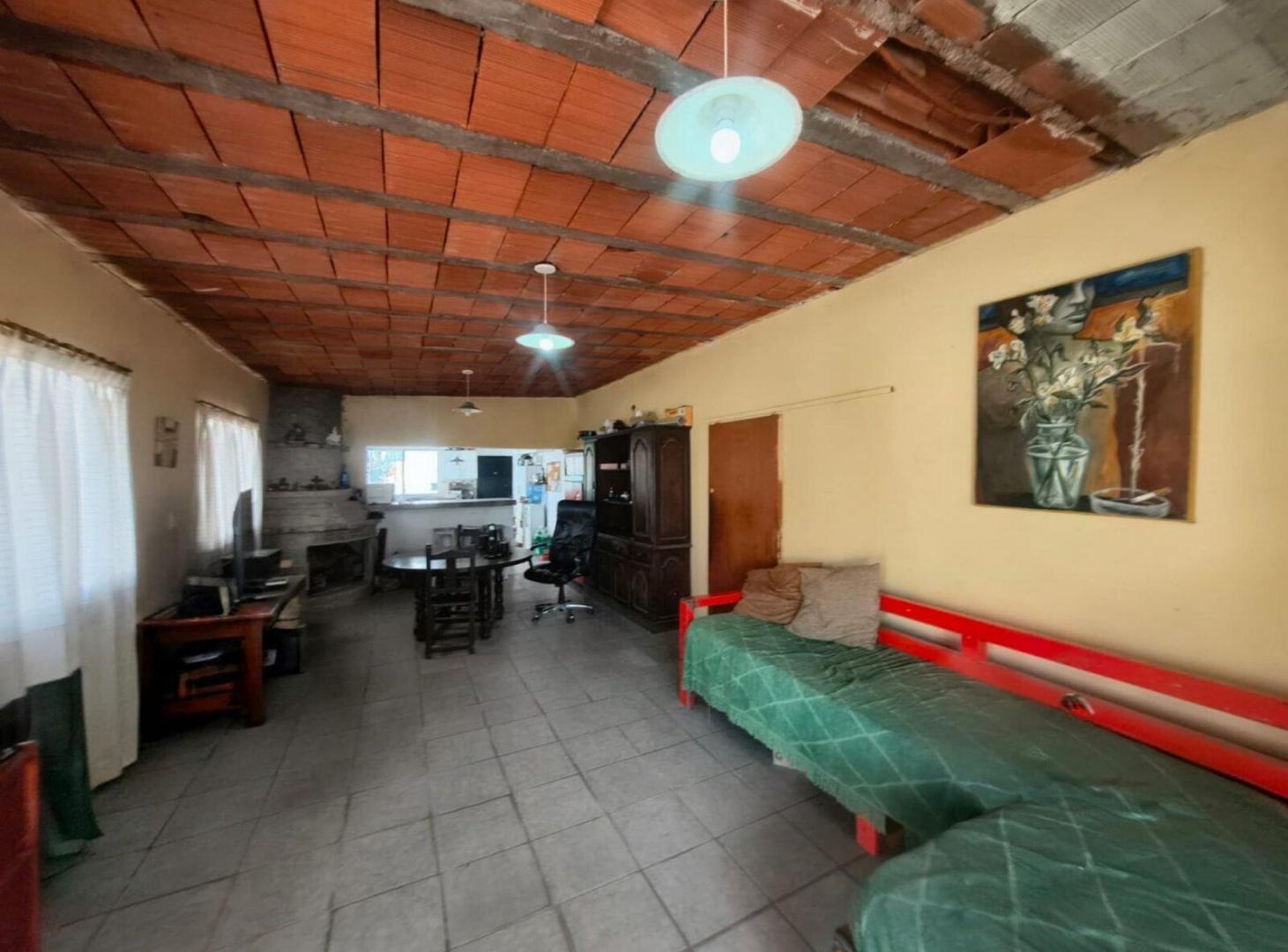 Foto de VENTA CASA 4 AMB PILAR CON PILETA, imagen 2