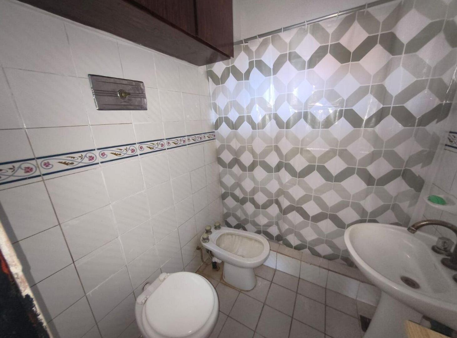 Foto de VENTA CASA 4 AMB PILAR CON PILETA, imagen 3