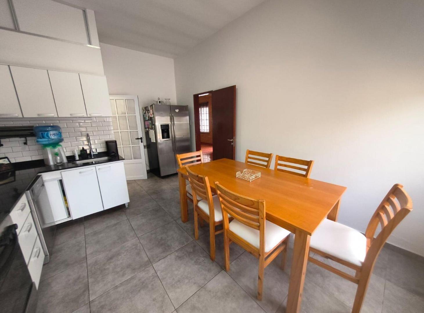 Foto de VENTA CASA 6 AMBIENTES PTE DERQUI CON PILETA, imagen 3