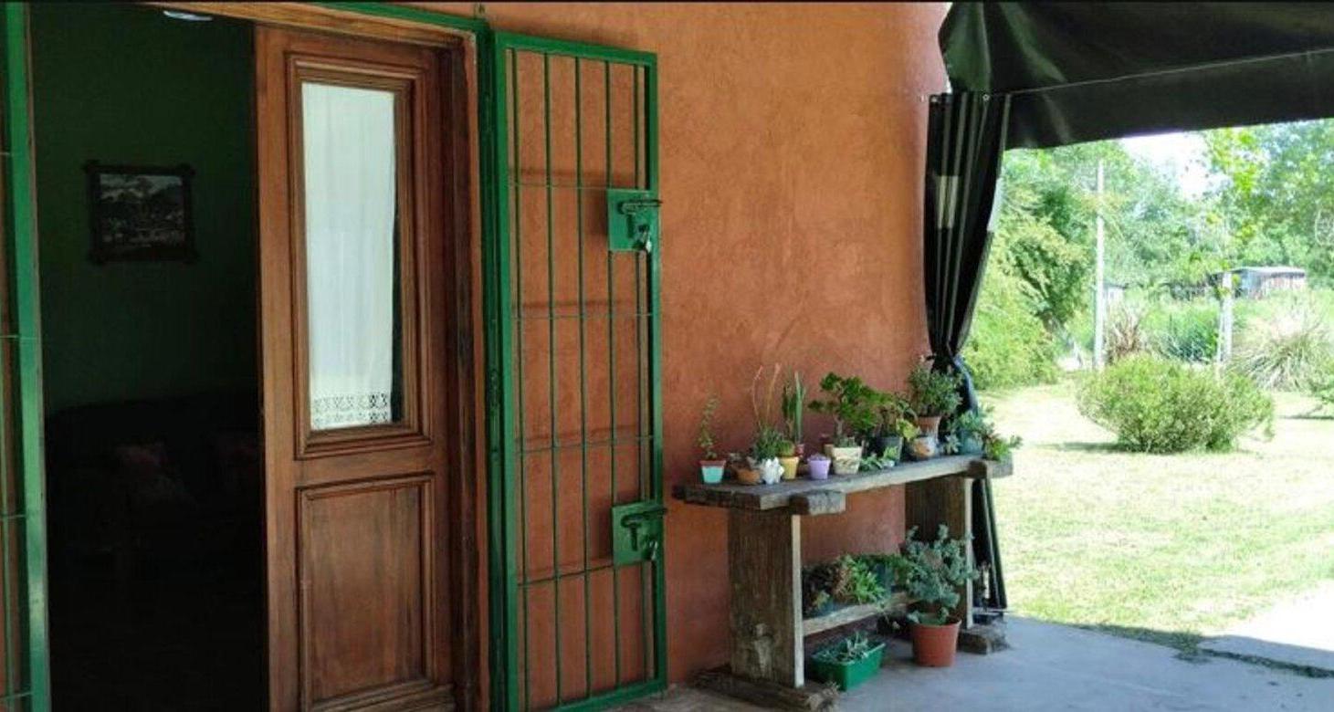 Foto de VENTA CASAQUINTA 3 AMBIENTES RUTA 28, imagen 3