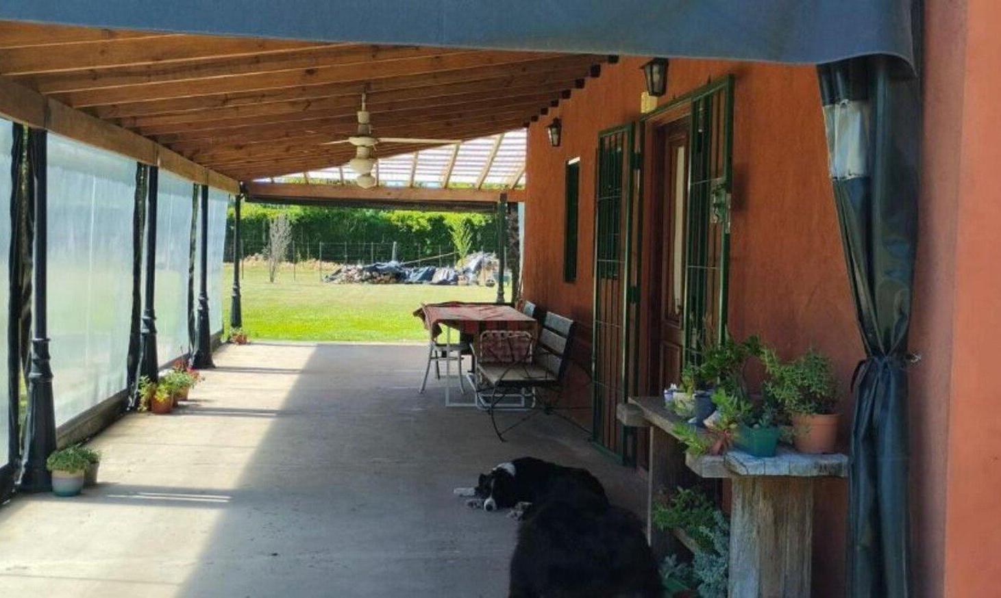 Foto de VENTA CASAQUINTA 3 AMBIENTES RUTA 28, imagen 1