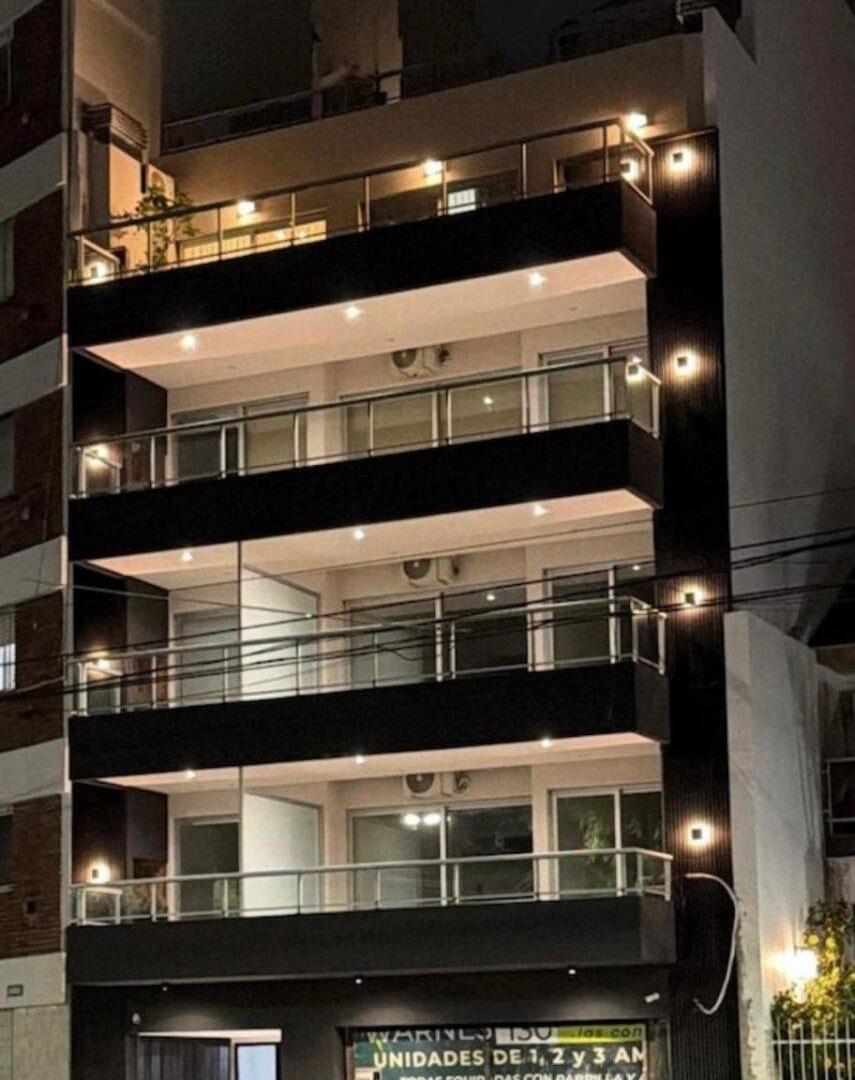 Foto de Venta depto. duplex 2 amb. Ultimo piso con balcón y terraza en Villa, imagen 2
