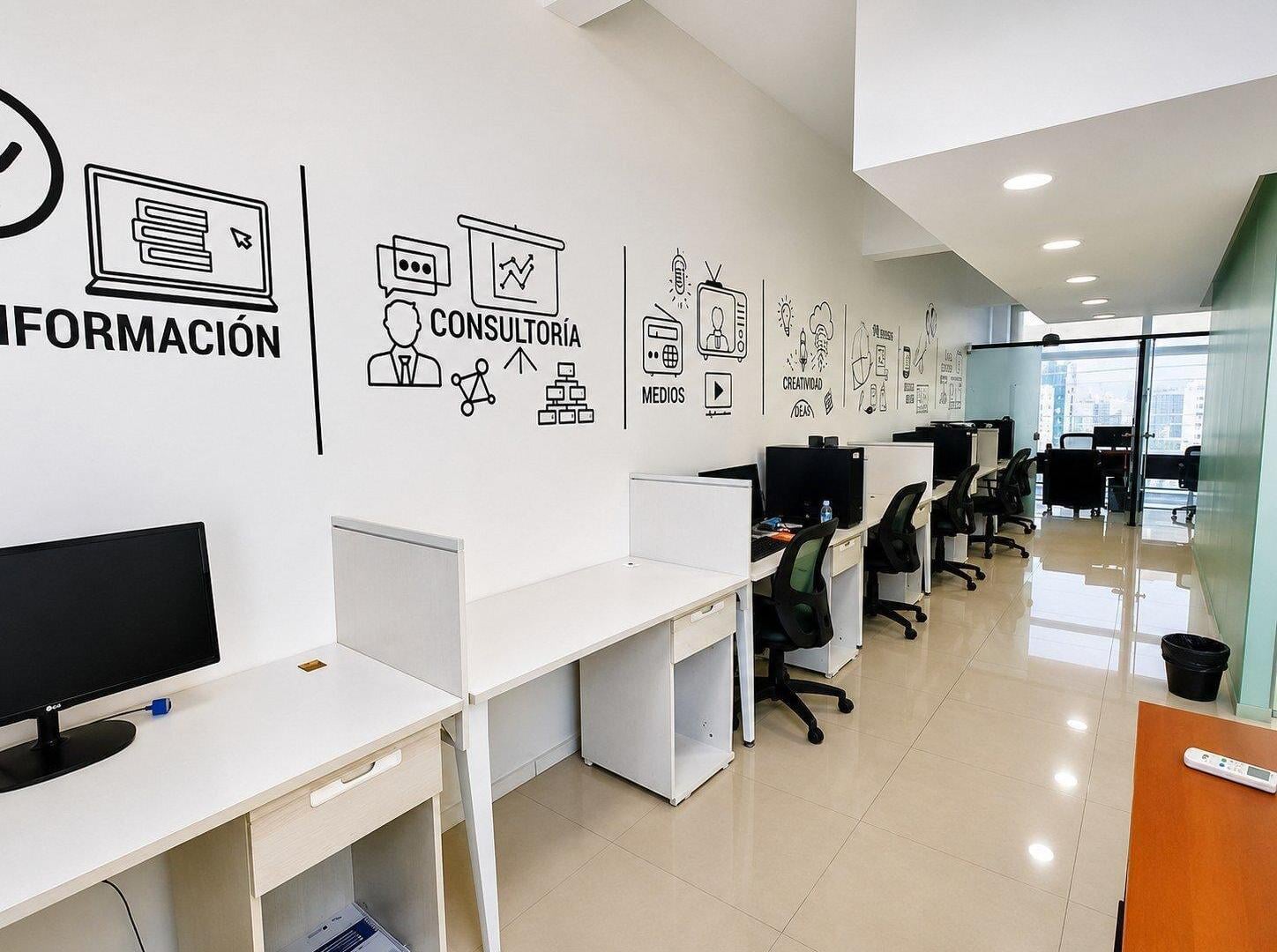 Foto de 3 PLANTAS EN VENTA | FRENTE A PLAZA SAN MARTÍN | ENTRADA INDEPENDIENTE, imagen 4