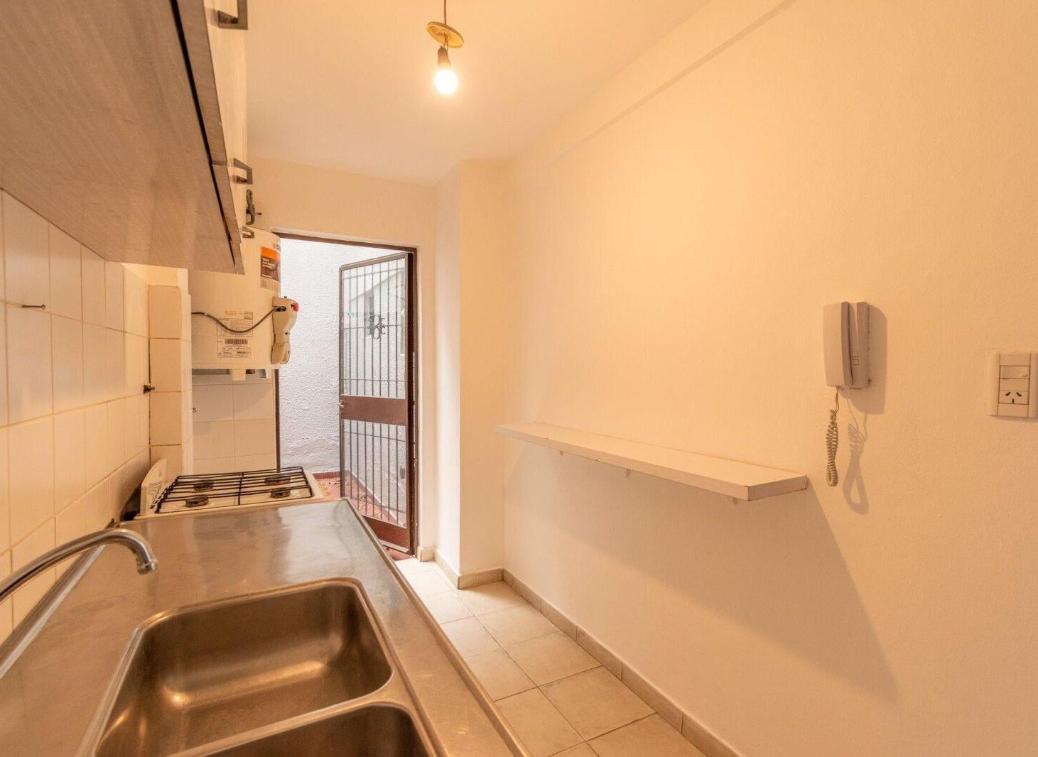 Foto de Venta depto. 3 amb con patio, cochera San Isidro centro, imagen 4
