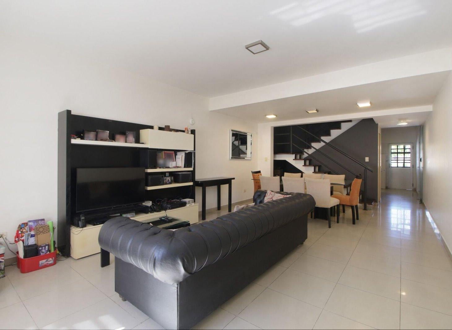 Foto de VENTA | CASA DUPLEX | 6AMB FLORIDA | JARDIN Y PILETA, imagen 5