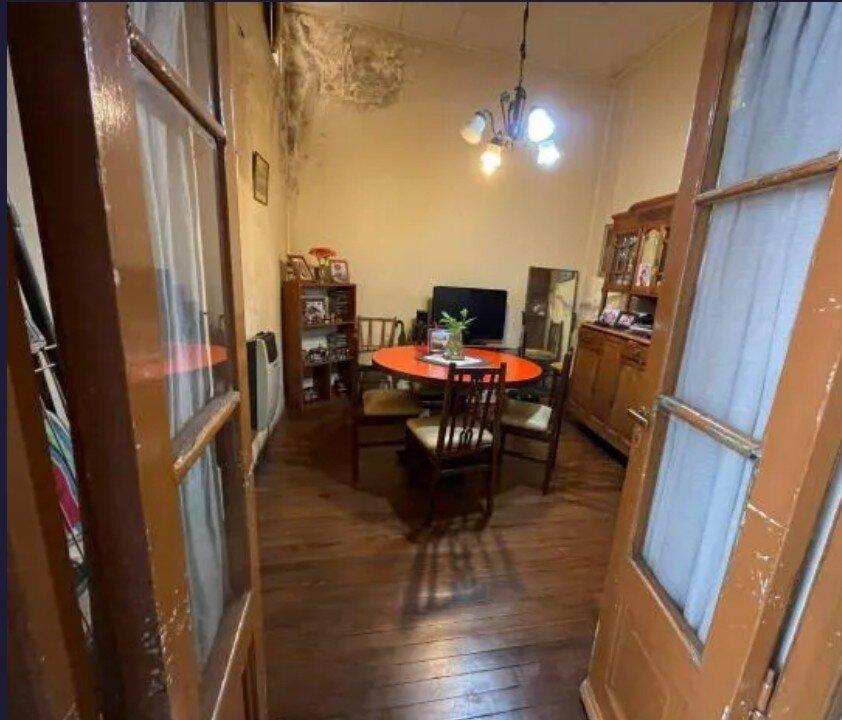 Foto de Venta Casa Barracas en Block 2 Deptos 2 amb c/u, imagen 2