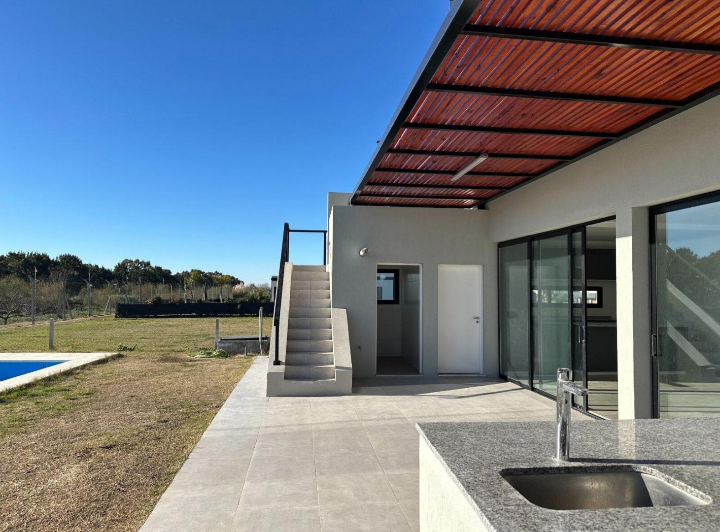 Foto de Venta Casa 5 amb a estrenar c/lote en altura, pileta, terraza - Bo, imagen 3