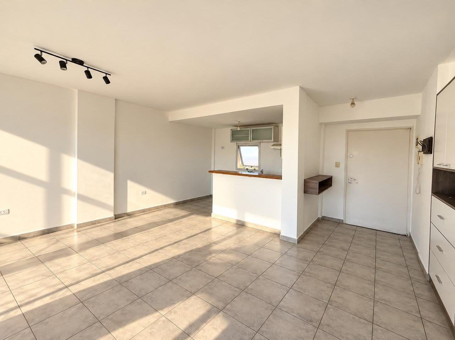 Foto de ALQUILER DEPARTAMENTO 2 AMBIENTES CON COCHERA EN VILLA PUEYRREDON, imagen 5